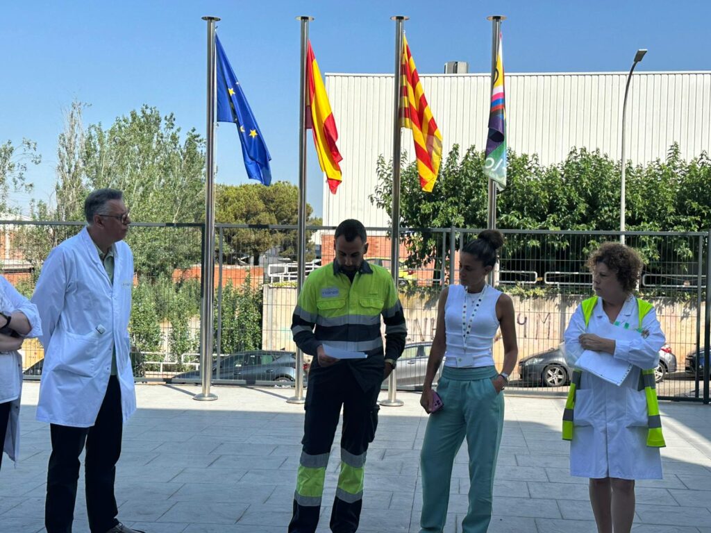 Lectura del manifiesto por parte del Comité de Igualdad en Rubí.